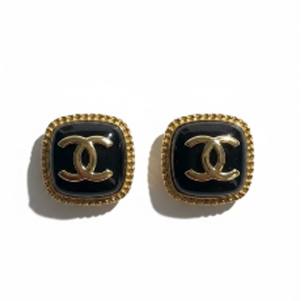 CHANEL CC Square Stud Earrings Metal with Black Enamel 25A (CHXX014)